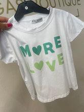 Charger l&#39;image dans la galerie, T-shirt LOVE - Vert
